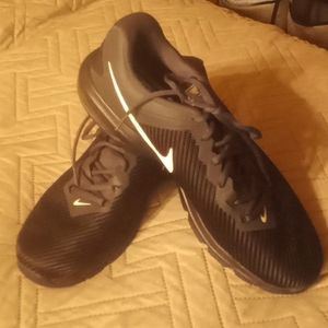 Men's Nike Air Max Full Ride TR Black Anthracite Shoes size 12.5